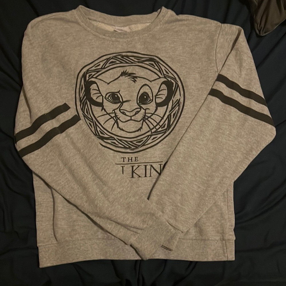 Women’s Disney Sweater SZ: M